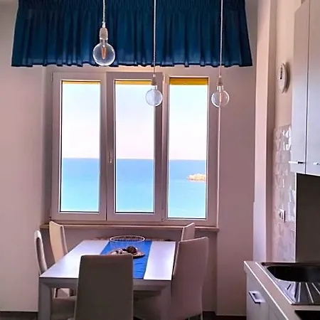 Il Cielo Sul Mare 4*